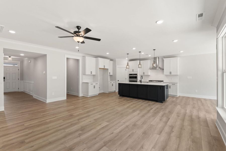 Spacious, unfurnished interior of a new home in Grove Park, Clemmons (Image 12).