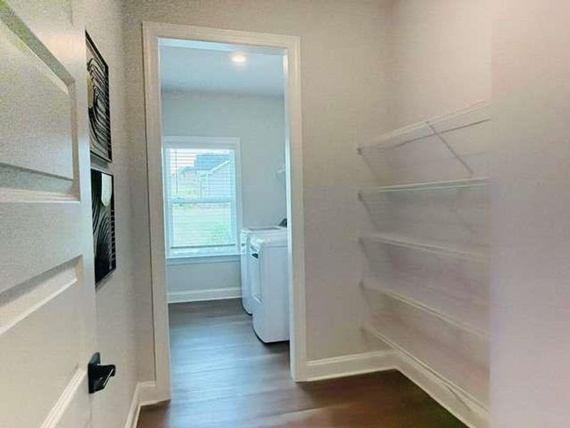Spacious, unfurnished interior of a new home in Tuscany Hills, Douglasville (Image 30).
