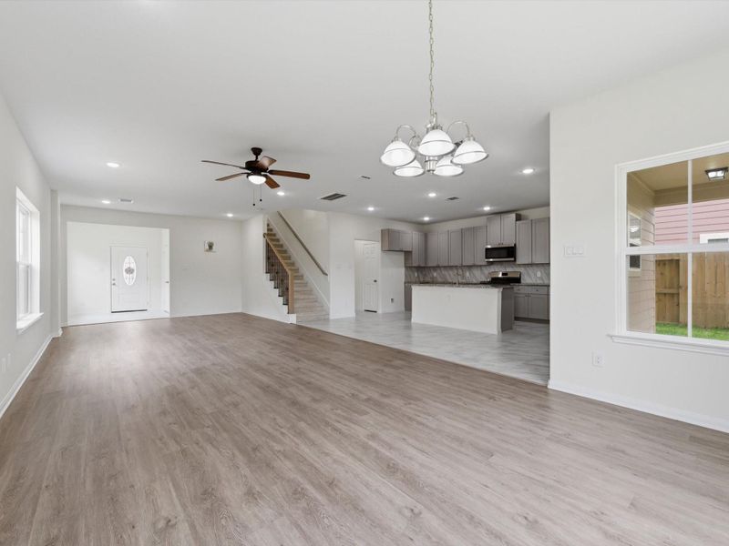 Spacious, unfurnished interior of a new home in , Houston (Image 16).