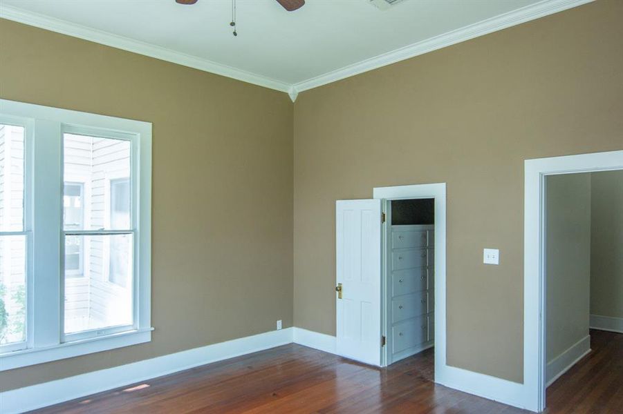 Spacious, unfurnished interior of a new home in , Brownwood (Image 7).
