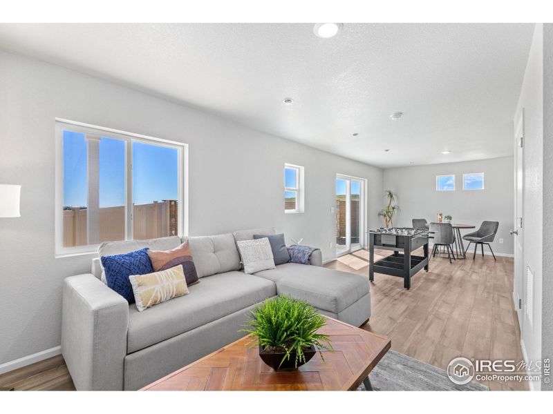 Furnished interior view inside a new home in Thompson River Ranch, Johnstown (Image 13). Furnished interior view inside a new home in Thompson River Ranch, Johnstown (Image 13).