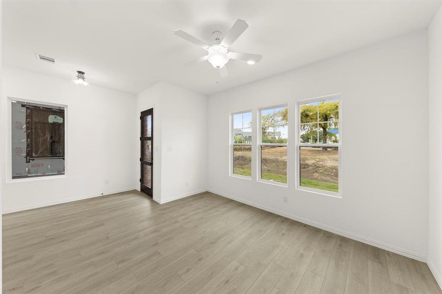 12. 717 Kerrville - Family (2) 12. 717 Kerrville - Family (2)