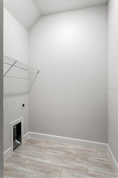 Spacious, unfurnished interior of a new home in Abbey Glen, Dade City (Image 24).