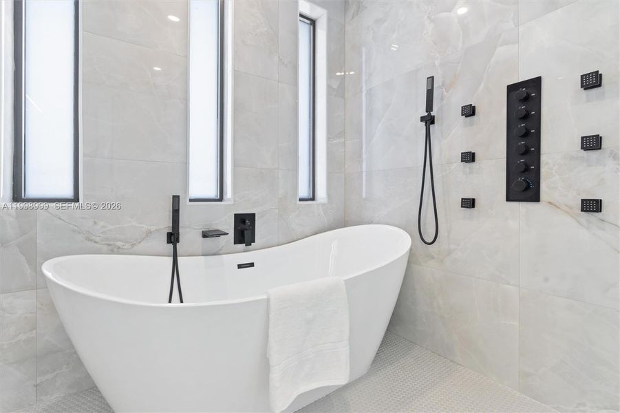 Furnished interior view inside a new home in , Fort Lauderdale (Image 16).
