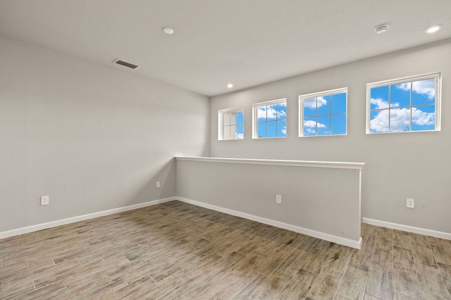 Spacious, unfurnished interior of a new home in Arboretum, Naples (Image 4). Spacious, unfurnished interior of a new home in Arboretum, Naples (Image 4).