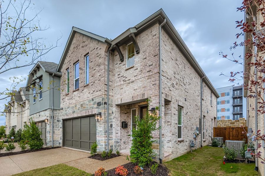 3113 Sir Judge - Front Elevation