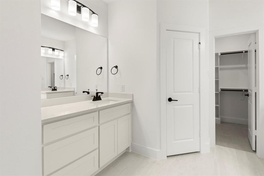 19. 1812 Possum - Bath (2) 19. 1812 Possum - Bath (2)