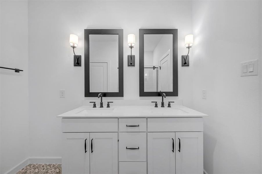 Furnished interior view inside a new home in Rolling Ridge, Van Alstyne (Image 12).