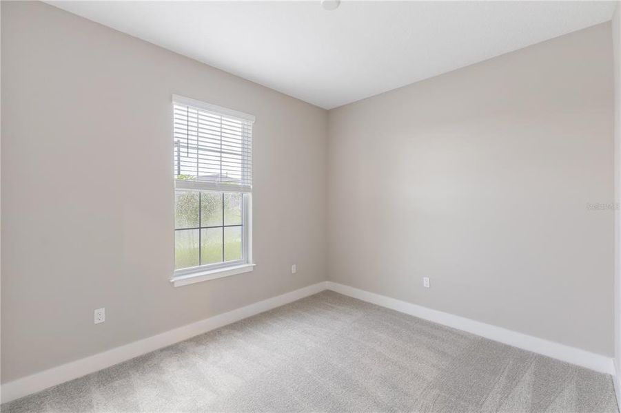 Spacious, unfurnished interior of a new home in , Ocala (Image 20).