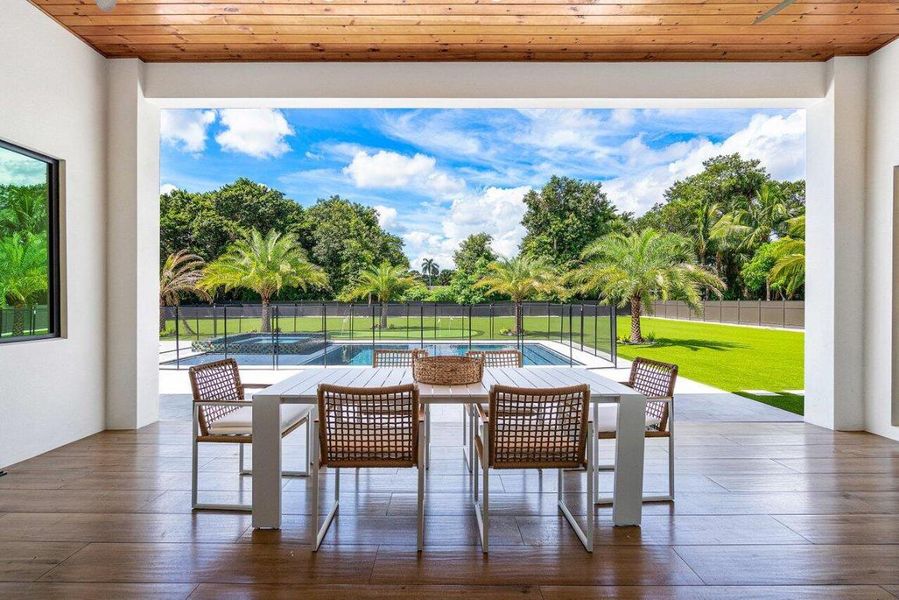 035-221MilestoneWay-WestPalmBeach-FL-334 035-221MilestoneWay-WestPalmBeach-FL-334