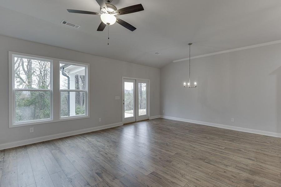 Spacious, unfurnished interior of a new home in , Jefferson (Image 24).