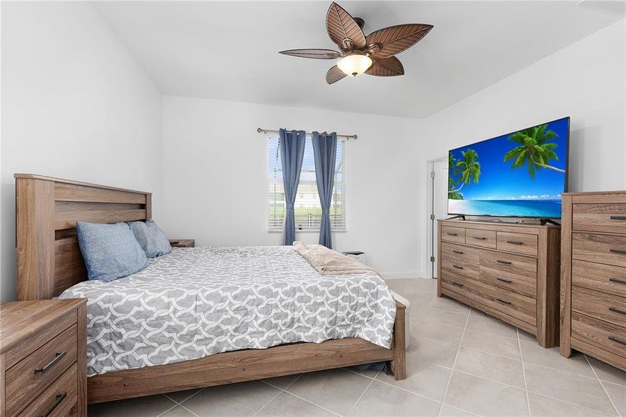 Furnished interior view inside a new home in , Lehigh Acres (Image 16). Furnished interior view inside a new home in , Lehigh Acres (Image 16).