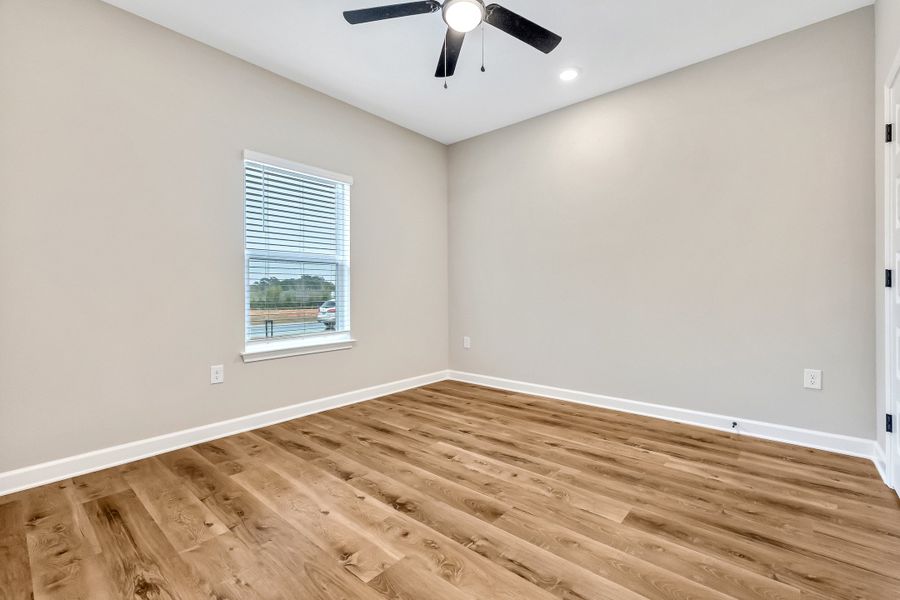 Spacious, unfurnished interior of a new home in Barton's Bend, Crestview (Image 51). Spacious, unfurnished interior of a new home in Barton's Bend, Crestview (Image 51).