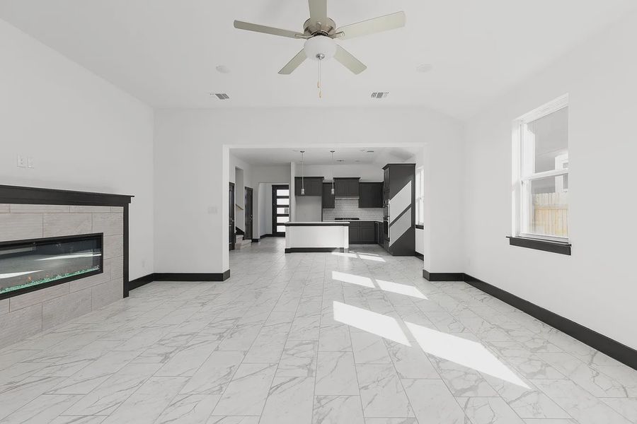 Spacious, unfurnished interior of a new home in Enclave at Cele, Pflugerville (Image 23). Spacious, unfurnished interior of a new home in Enclave at Cele, Pflugerville (Image 23).