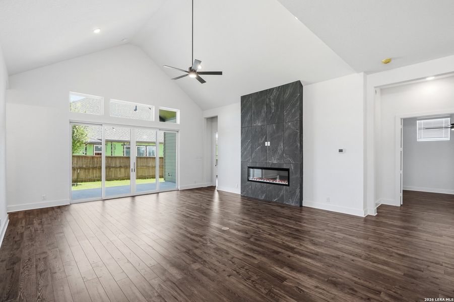 Spacious, unfurnished interior of a new home in Prominence Urban, San Antonio (Image 42). Spacious, unfurnished interior of a new home in Prominence Urban, San Antonio (Image 42).