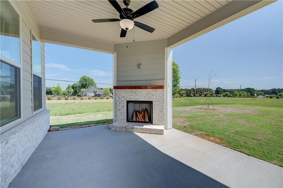 Exterior details and patio area of a home in Grandview at Millers Mill, Stockbridge (Image 3).