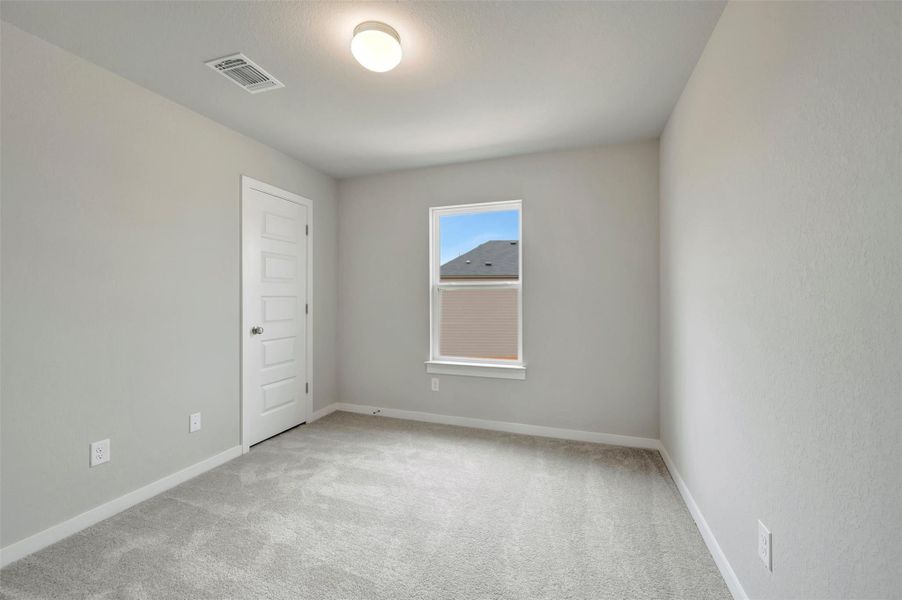 Spacious, unfurnished interior of a new home in Heritage, Dripping Springs (Image 9). Spacious, unfurnished interior of a new home in Heritage, Dripping Springs (Image 9).
