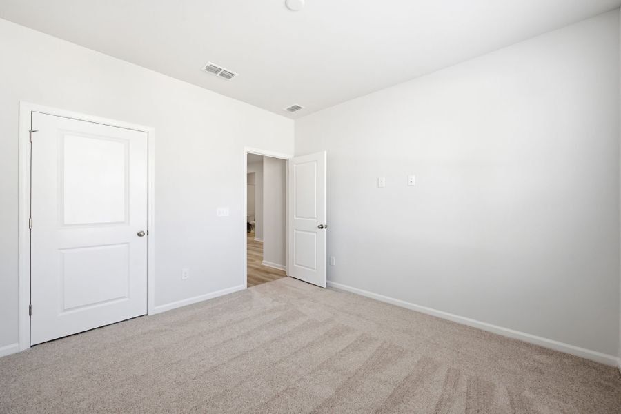 Spacious, unfurnished interior of a new home in Grand Arbor, Blythewood (Image 21). Spacious, unfurnished interior of a new home in Grand Arbor, Blythewood (Image 21).