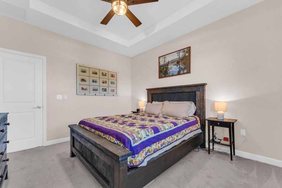 Furnished interior view inside a new home in , Coral Springs (Image 29).