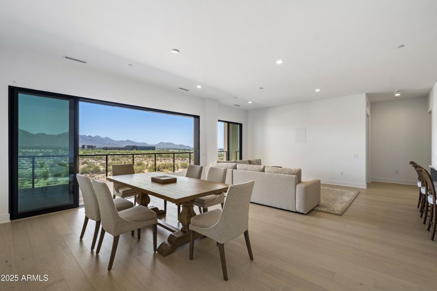 08-Dining & Living Room