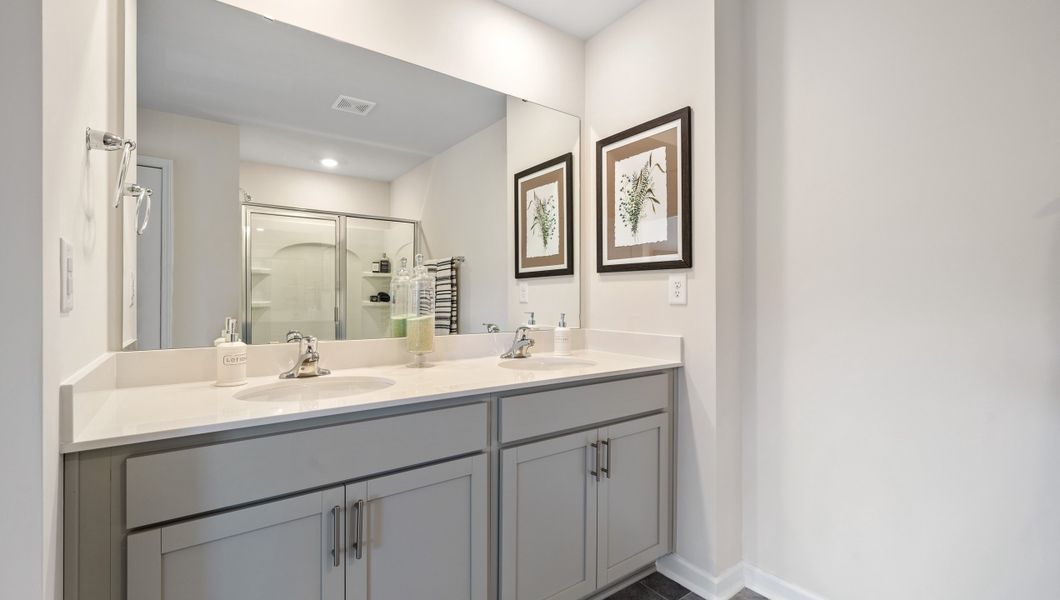 Representative furnished interior of a home built from the ROBIE by D.R. Horton in Seneca Falls, Seneca (Image 28).