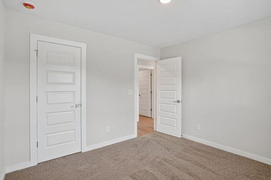 Spacious, unfurnished interior of a new home in Killian Manor at The Adares, Adairsville (Image 29).