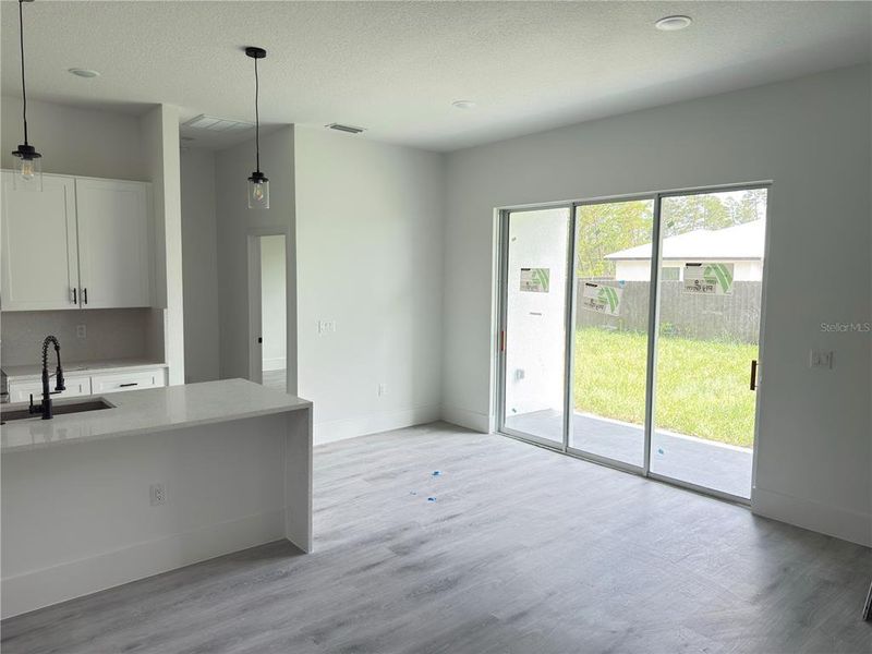 Spacious, unfurnished interior of a new home in , Ocala (Image 23).
