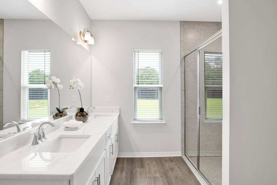 Representative furnished interior of a home built from the Ashton by Maronda Homes in Seminole Bend, Pensacola (Image 20).