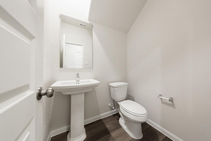 Furnished interior view inside a new home in River's Edge, Conroe (Image 13).