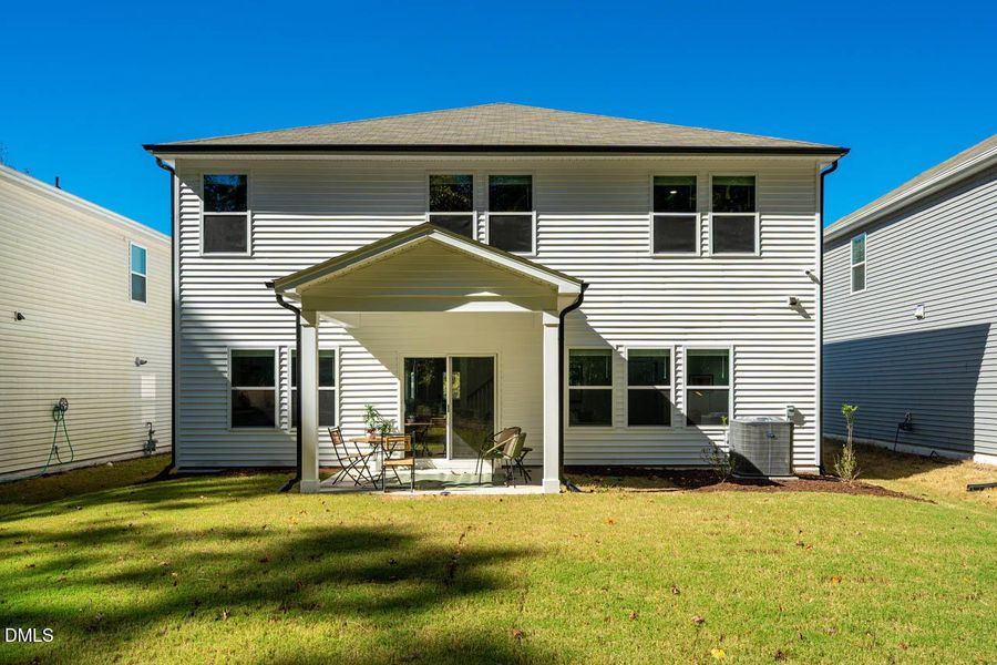 1113UmsteadGroveWay-007