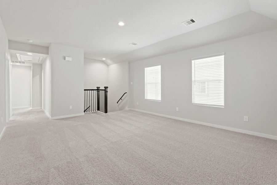 Spacious, unfurnished interior of a new home in Grand Oaks Village, Houston (Image 15). Spacious, unfurnished interior of a new home in Grand Oaks Village, Houston (Image 15).