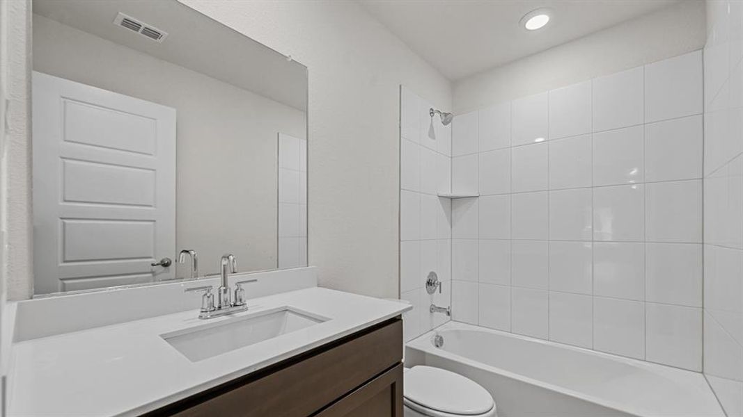 Furnished interior view inside a new home in Liberty Crossing, Royse City (Image 13). Furnished interior view inside a new home in Liberty Crossing, Royse City (Image 13).