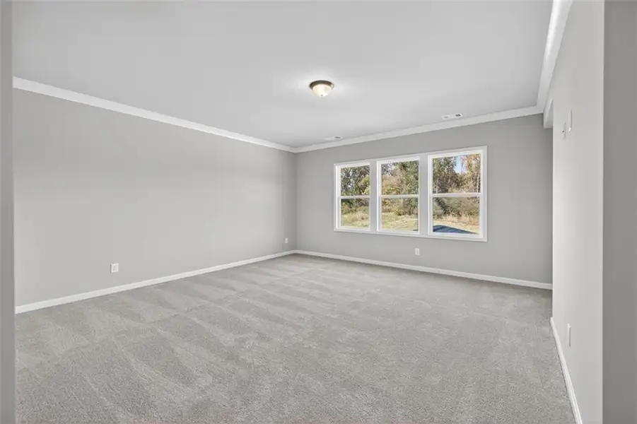 Spacious, unfurnished interior of a new home in , Gainesville (Image 55).