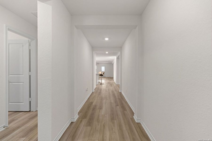 Spacious, unfurnished interior of a new home in , San Antonio (Image 22).