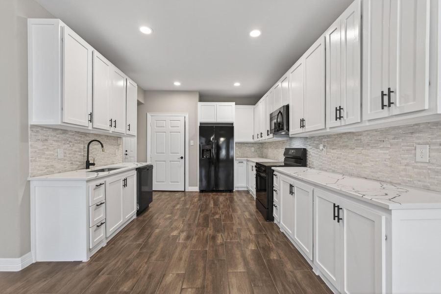Furnished interior view inside a new home in , Willis (Image 15).