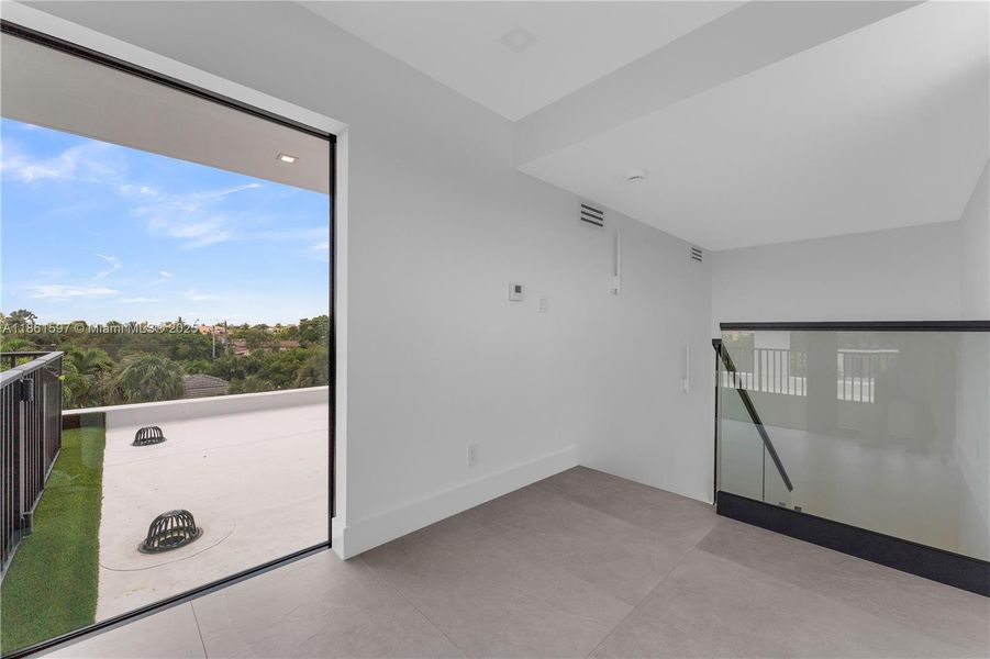 Image 41 of a home in .