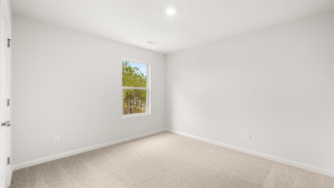 Spacious, unfurnished interior of a new home in Sheffield Highlands, Dallas (Image 33).