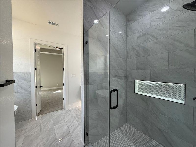 Furnished interior view inside a new home in , Dallas (Image 6).