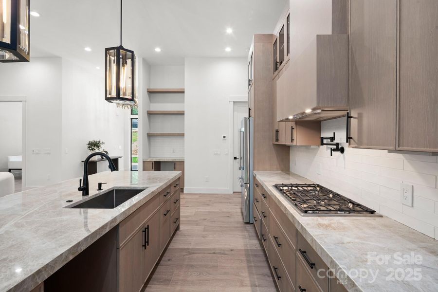 Model Home Example - Finishes subject to be different Model Home Example - Finishes subject to be different