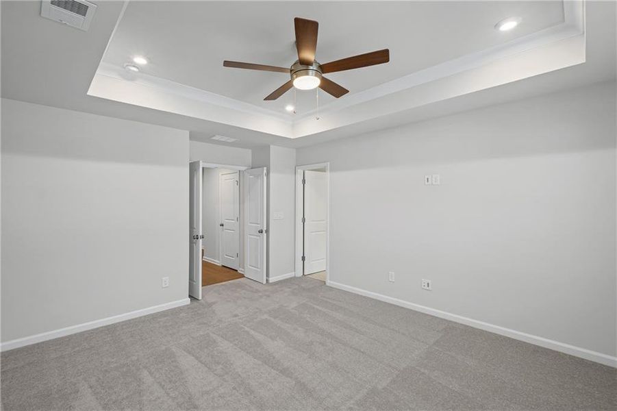 Spacious, unfurnished interior of a new home in Adler Springs, Powder Springs (Image 7).