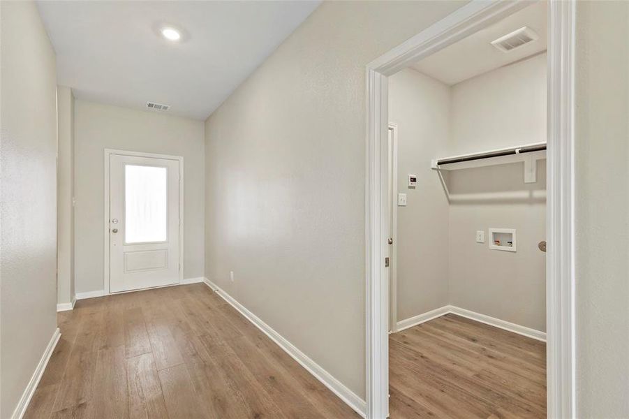 Spacious, unfurnished interior of a new home in Creekside Estates, Terrell (Image 21). Spacious, unfurnished interior of a new home in Creekside Estates, Terrell (Image 21).