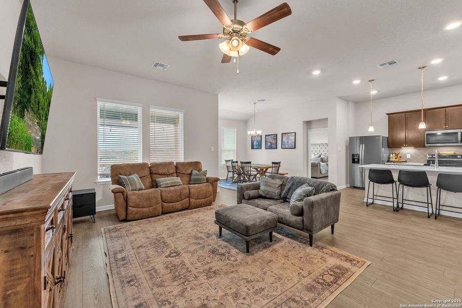 Furnished interior view inside a new home in Saddle Creek Ranch, Cibolo (Image 32). Furnished interior view inside a new home in Saddle Creek Ranch, Cibolo (Image 32).