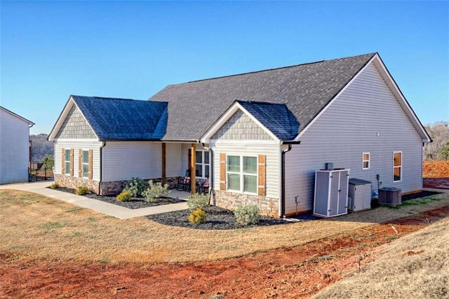 Exterior details and patio area of a home in , Eastanollee (Image 24).