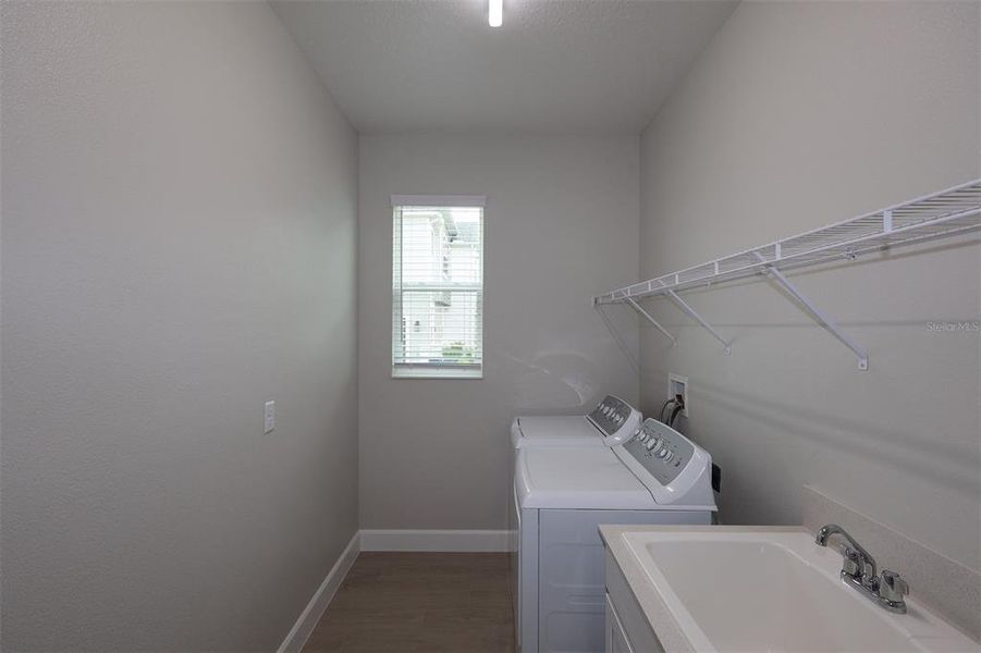 Spacious, unfurnished interior of a new home in Solace at Corner Lake, Orlando (Image 11).