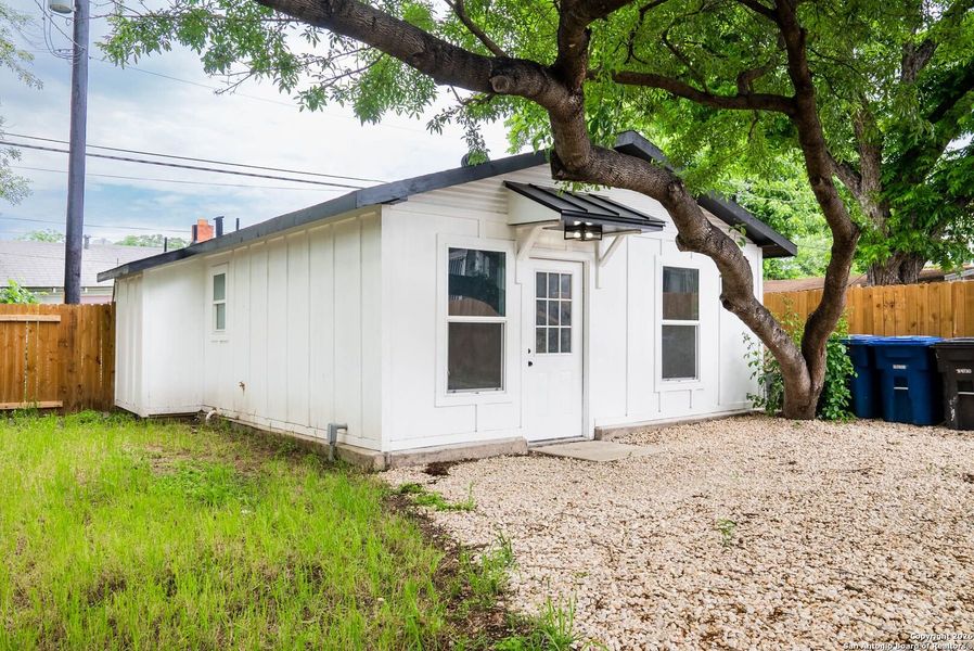 Exterior details and patio area of a home in , San Antonio (Image 3).