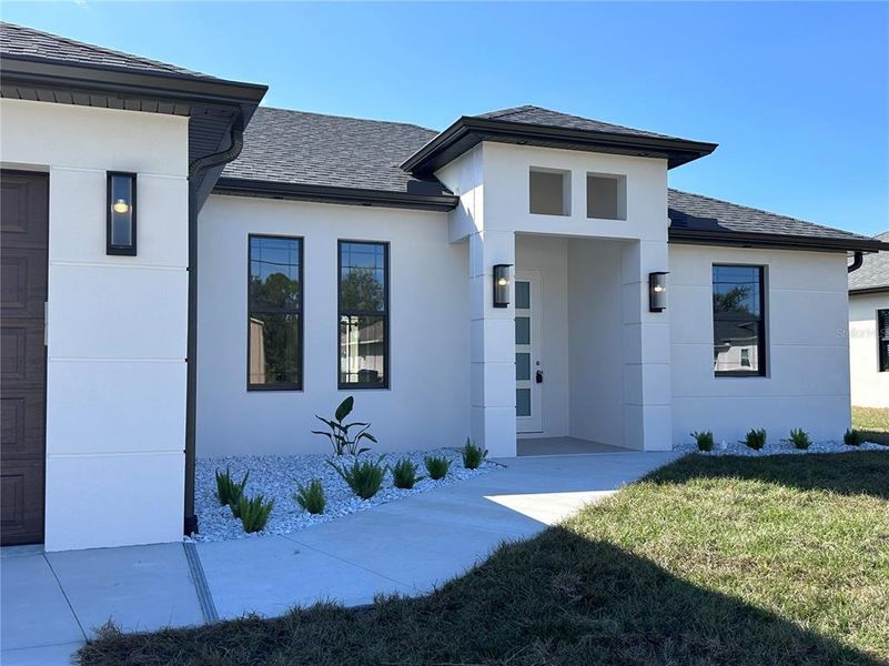 Exterior details and patio area of a home in , North Port (Image 3). Exterior details and patio area of a home in , North Port (Image 3).