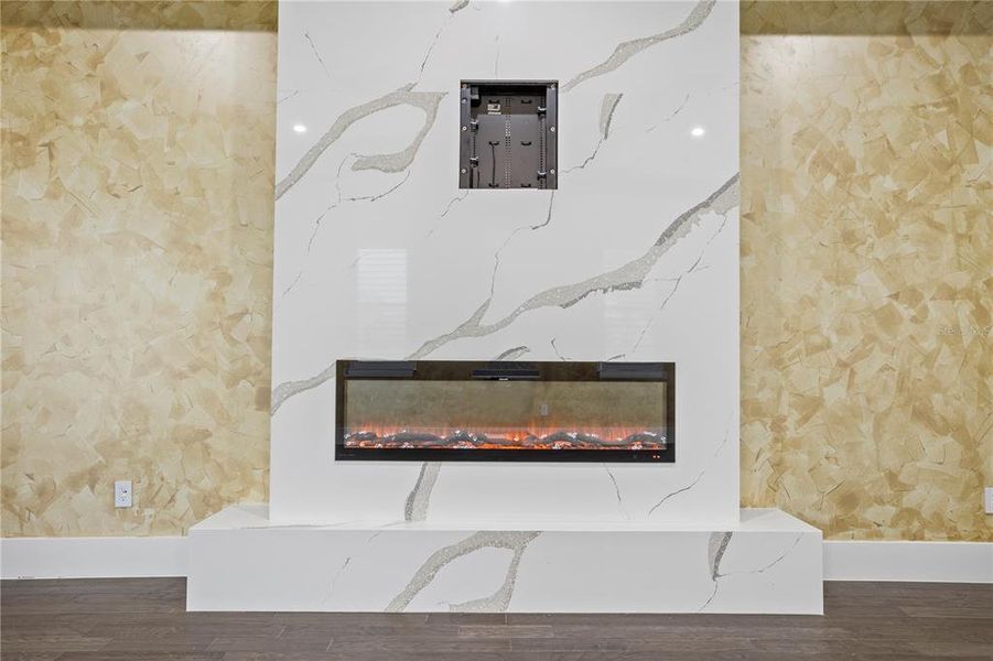 Close-up of interior finishes inside a home in , Eustis (Image 21).