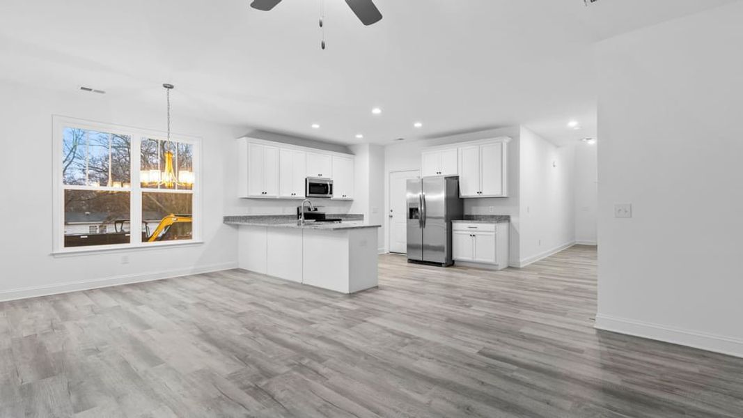 Representative unfurnished interior of a home built from the End Unit by D.R. Horton in Pearson Road Townhomes, Easley (Image 17).