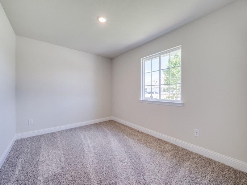 Spacious, unfurnished interior of a new home in , Sanger (Image 17).