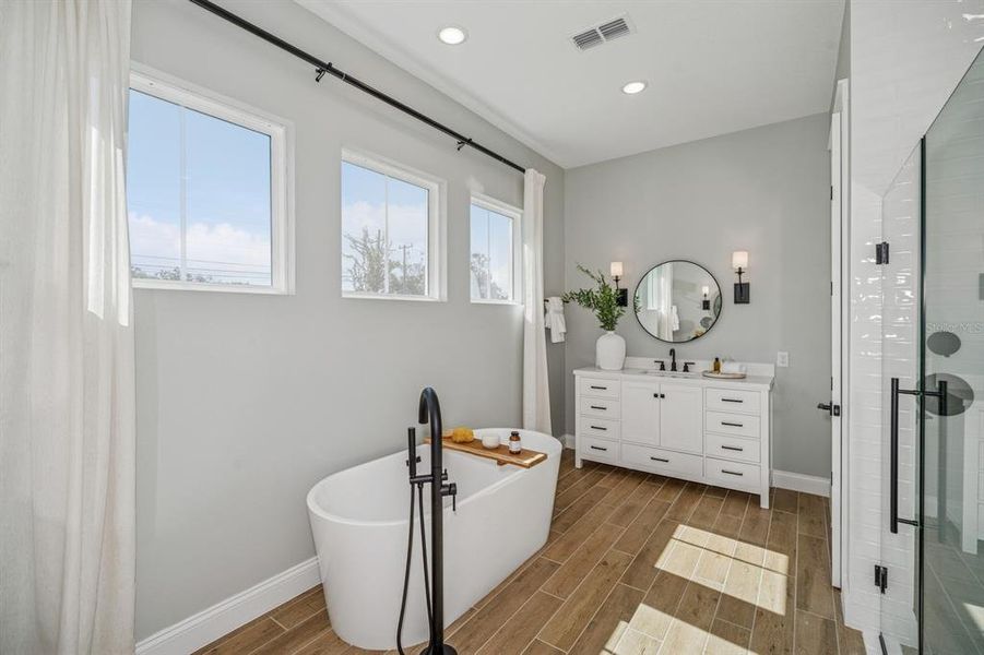 Furnished interior view inside a new home in Eden Preserve, Altamonte Springs (Image 16).
